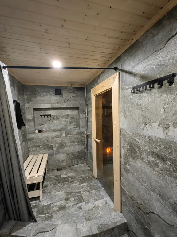 Коттедж Дом все включено с баней, камином, спорт уголком и мангальной зоной. — Казань