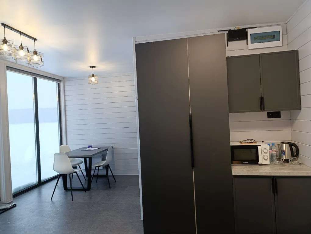 Дом на берегу озера