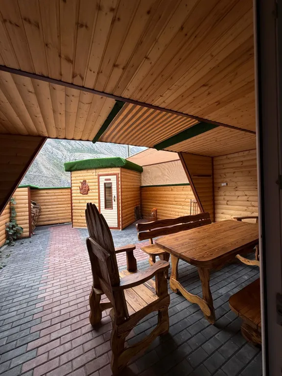 Коттедж с бассейном и парной и видом на Сулакский каньон