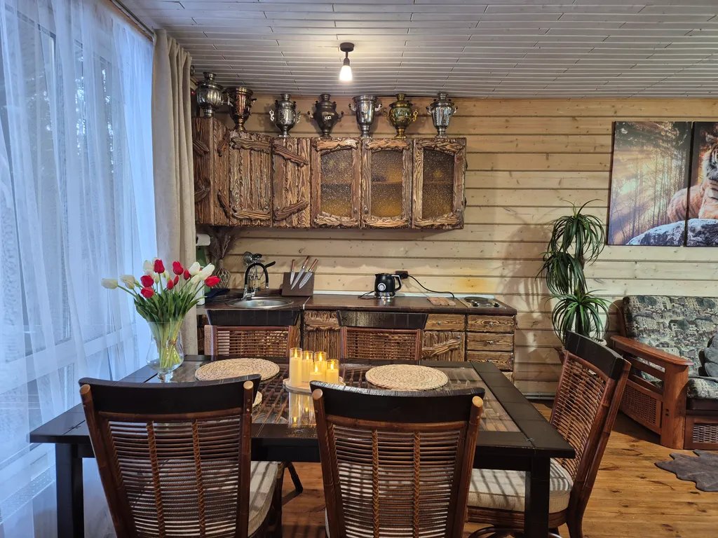 Уютный дом с бильярдом, сауной на берегу Горьковского моря