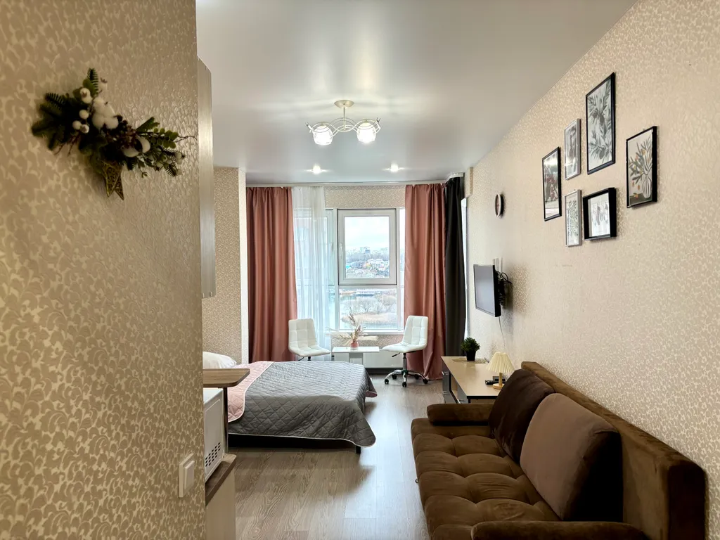 Студия с панорамными окнами на Свиягу