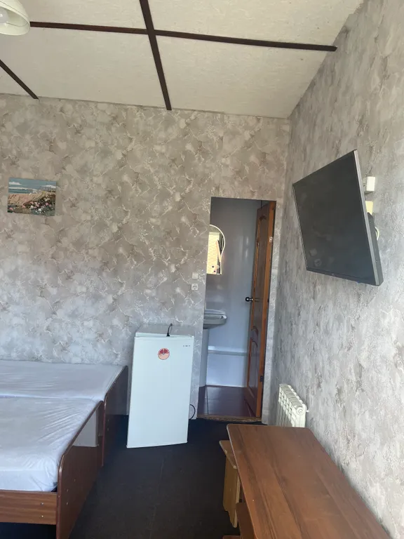 Комната с балконом