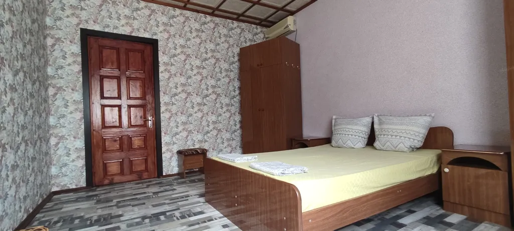 Коттедж Дом с отдельным входом и двором — аренда посуточно в Геленджик