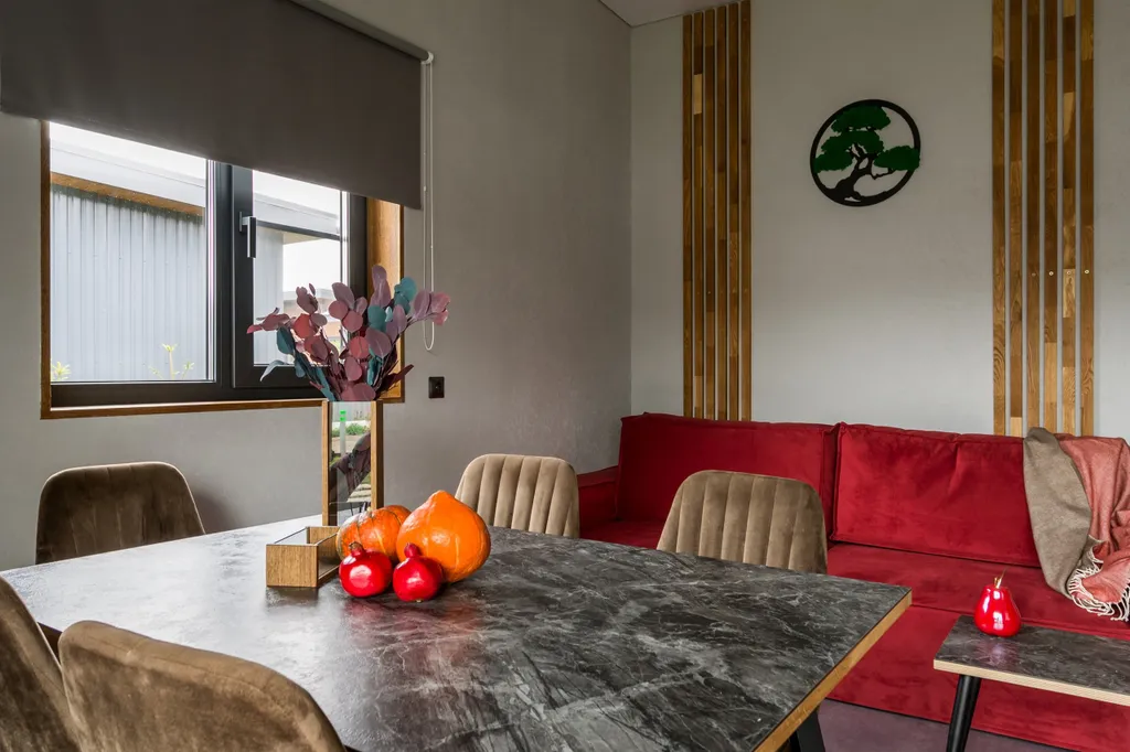 Коттедж Коттедж у Красного озера — Светлое