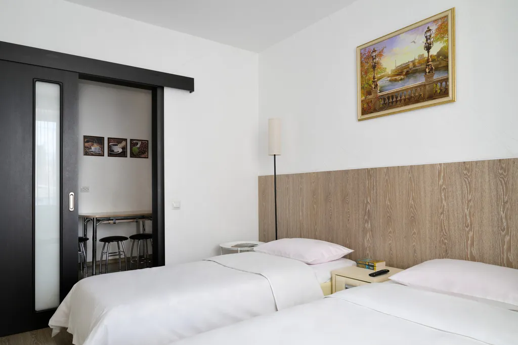 Двухкомнатная квартира с изолированными комнатами рядом с зоопарком