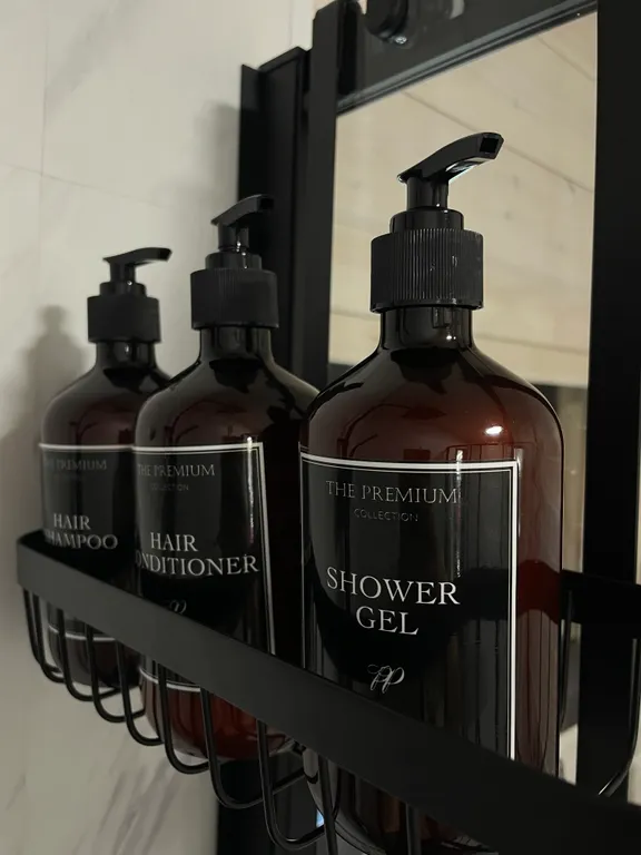 Треугольный дом Афрейм с видом на лес и подогреваемым бассейном