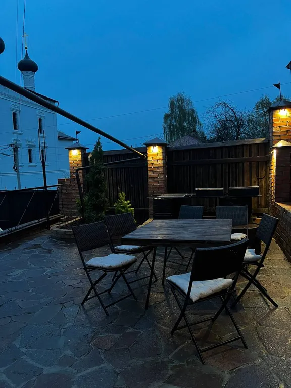 Дом с амбаром 1903. Старинный дом на 8-9 человек в самом центре. Сауна