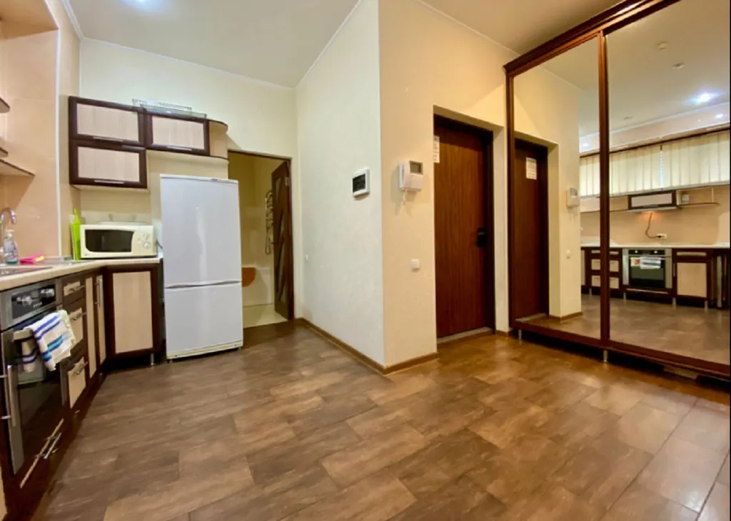 Тихая квартира с балконом в Приморском парке