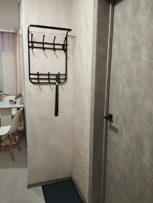 Уютная квартира в городе среди гор