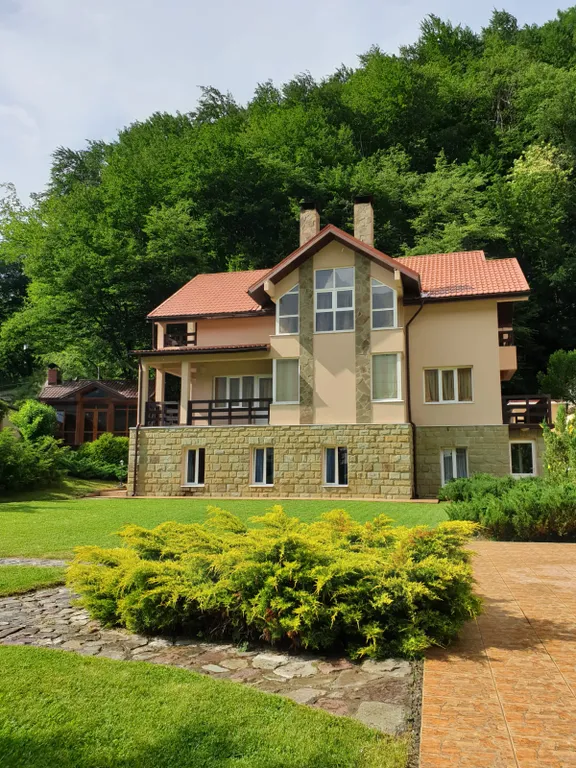 Коттедж 7-комнатный Дом — Эсто-Садок