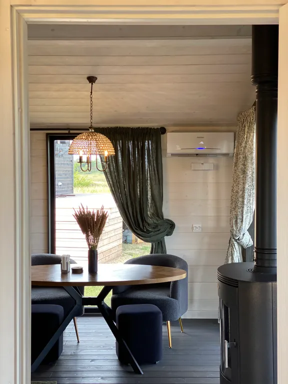 Дом в деревне с городским комфортом и русской баней