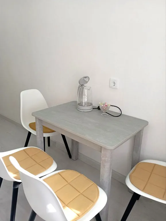 У набережной и пляжа Бриз