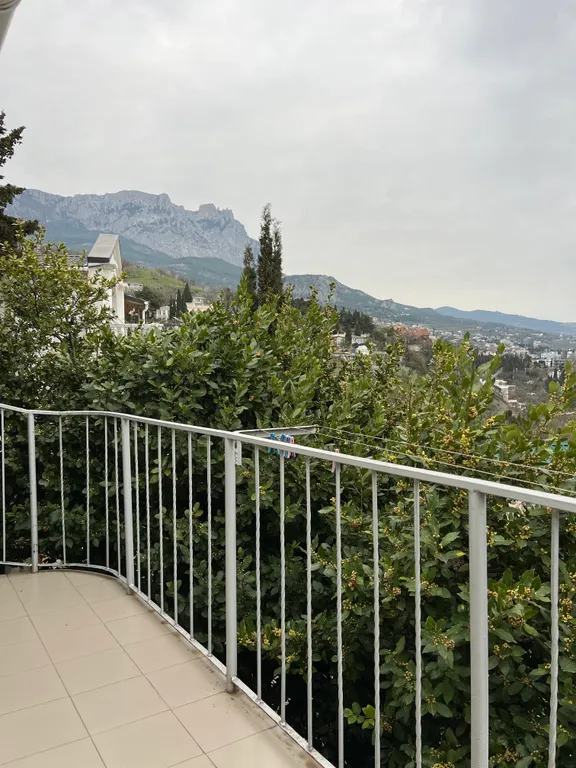 С видом на горы