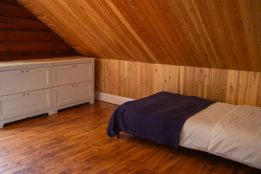 Дом в соснах