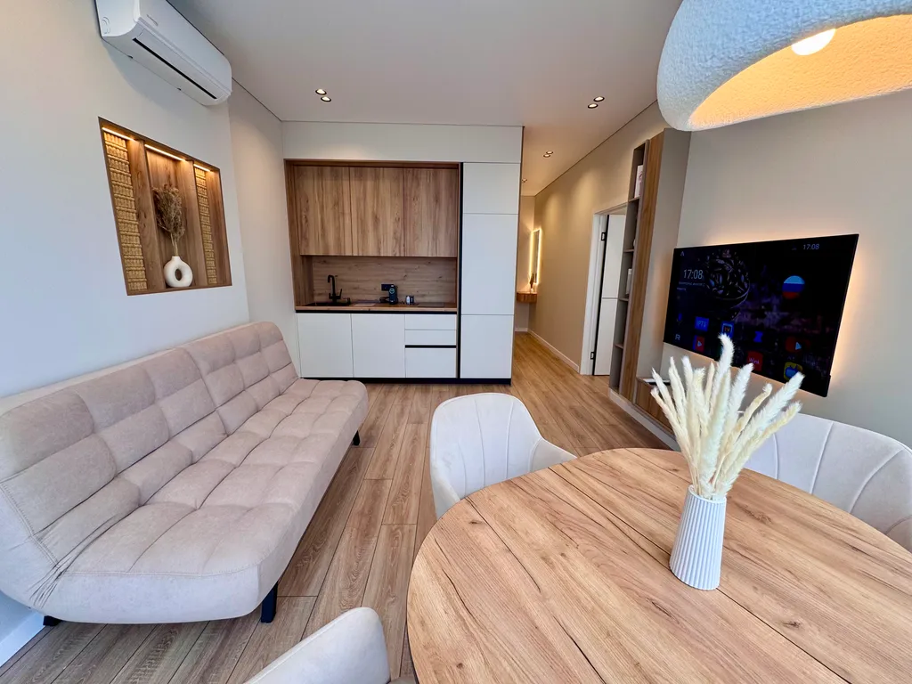 Великолепная квартира в центре с панорамным видом на Золотой мост