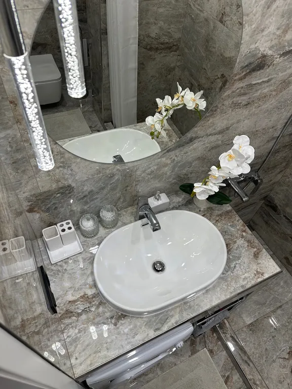 Стильная двухкомнатная квартира в тихом месте, центр города, цирк