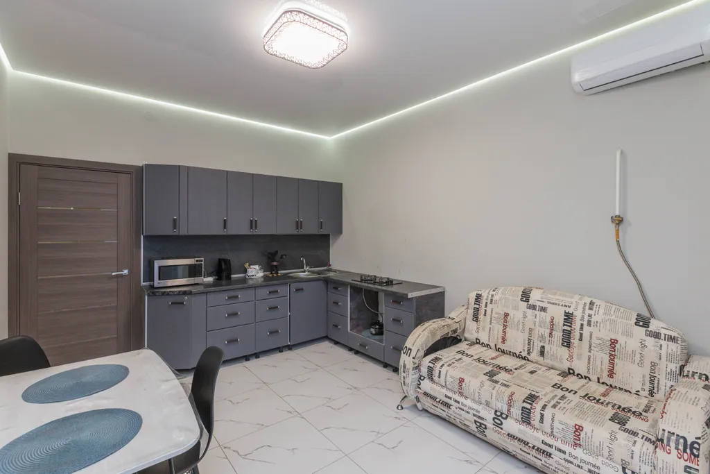 Современная красивая однушка в центре города