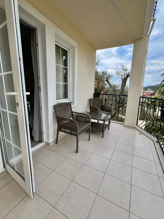 Уютная 2-комнатная квартира в закрытом комплексе с бассейном