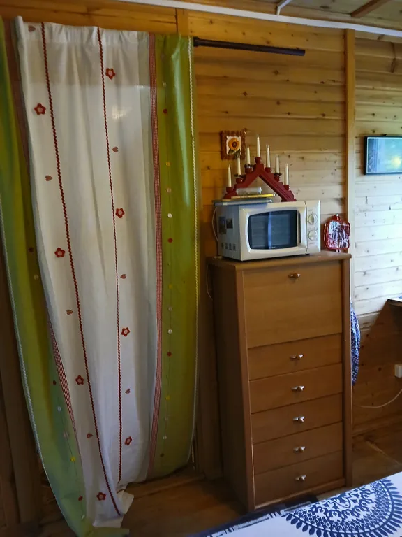 Домик на озере