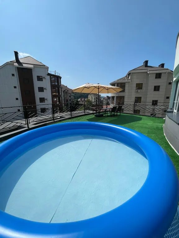 Апартаменты с террасой 60 м2 собственным бассейном, 3 минуты до пляжа