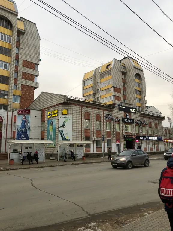 Уютная двушка в хорошем доме возле ЦУМа, рядом с Новогодней Елкой