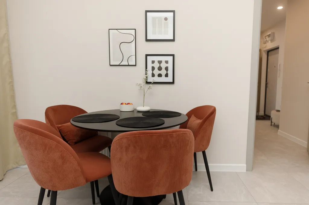 Стильная квартира в новостройке с видом на парк и море