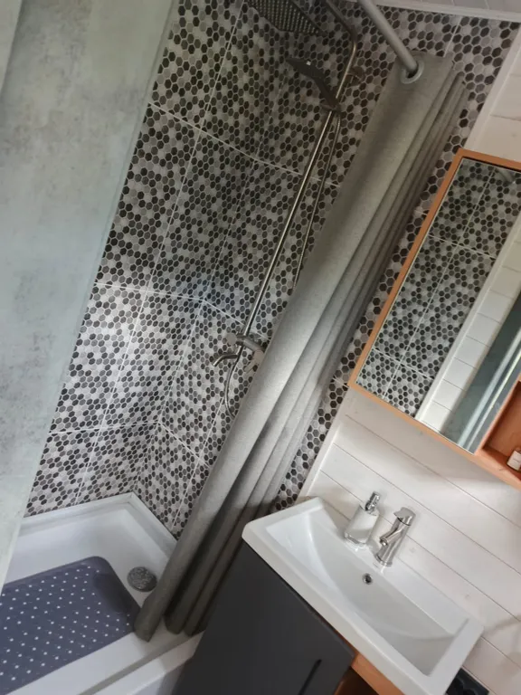 Дом 2 Горы вокруг