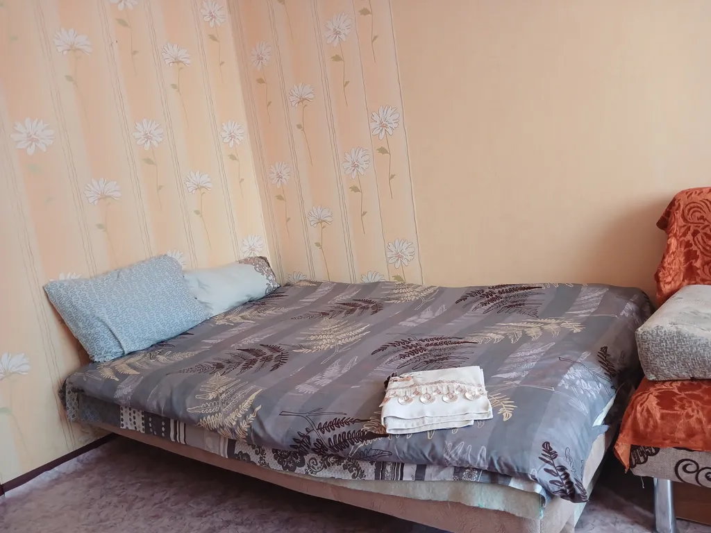 Многоместная комфортная квартира с балконом