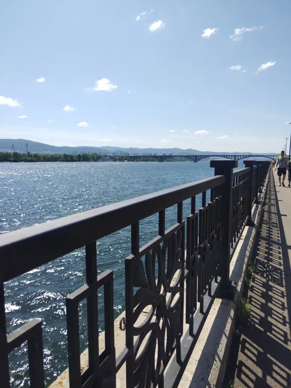 Квартира Квартира Красивая студия с видом на реку Енисей — Красноярск