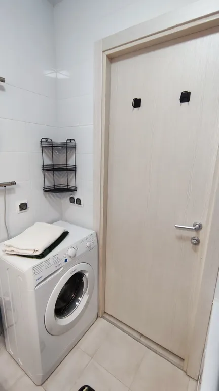 Симпатичная студия на высоком этаже