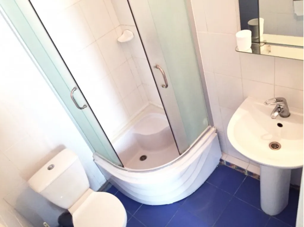 Двухместная комната с двумя кроватями, большой балкон