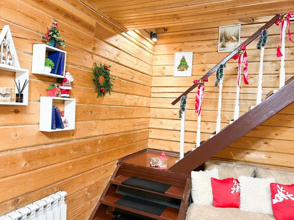 Дом с баней и бассейном