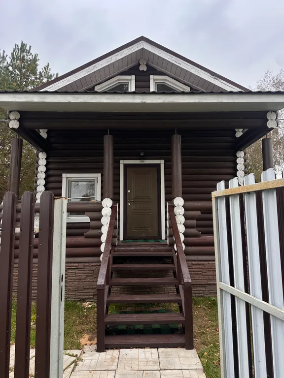 Коттедж Уютный дом с видом на пруд — Селятино