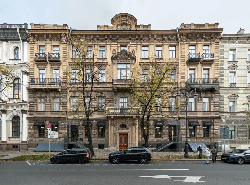 Апартаменты 210 м² с видом на Исаакиевский собор