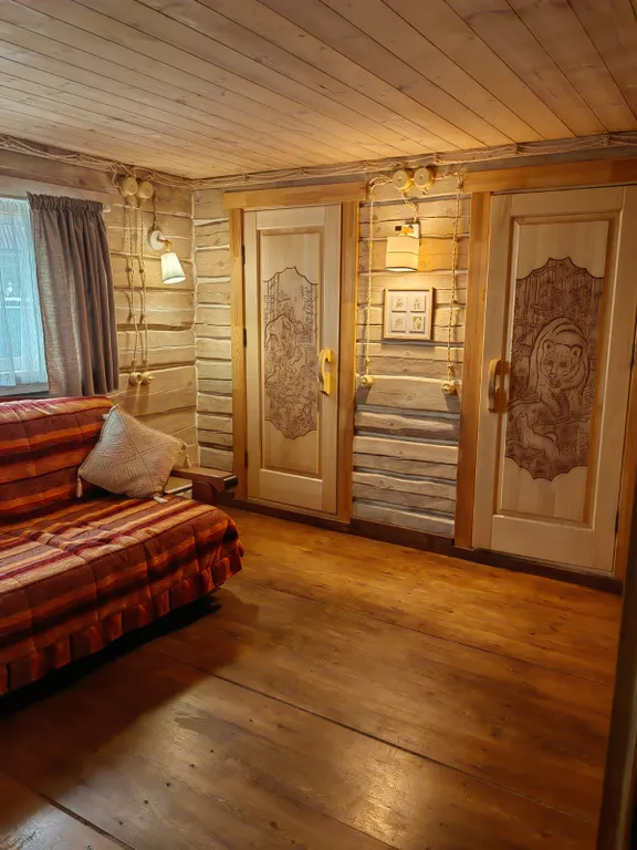 Дом с видом на церковь