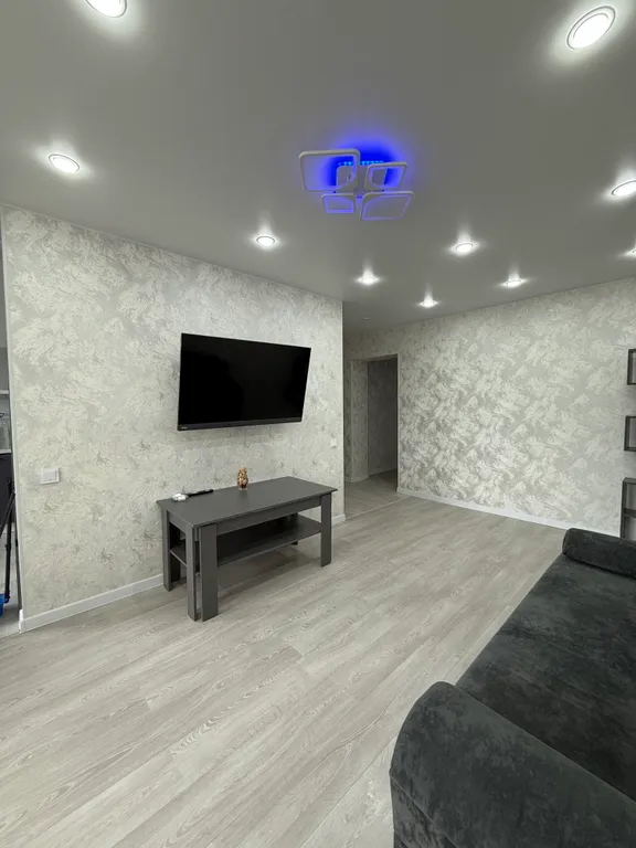 Уютная 3-комнатная квартира в хорошем районе города с видом на Волгу