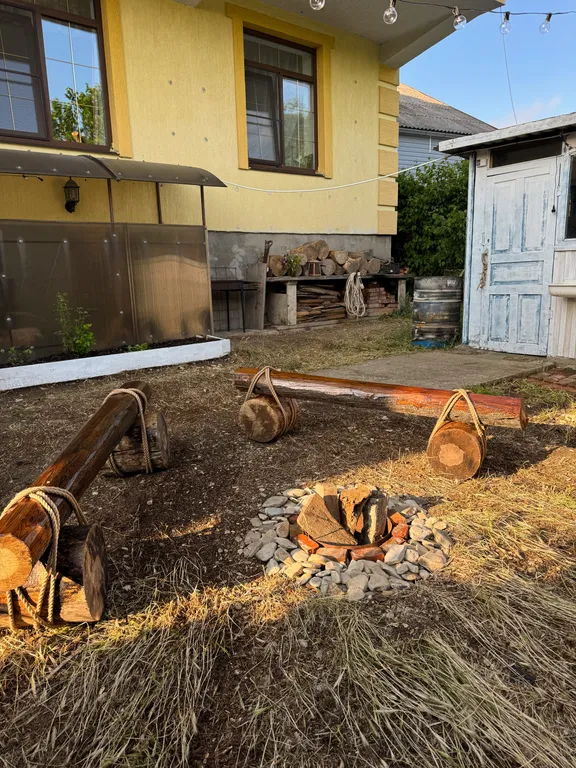 Уютный домик в саду