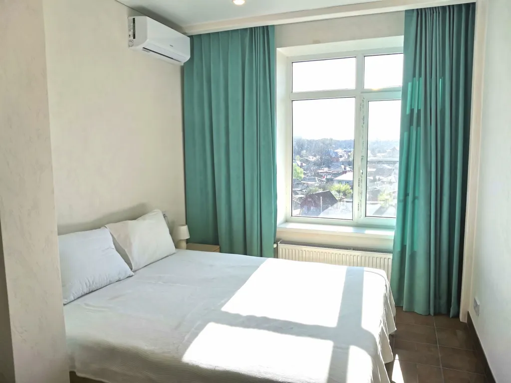 Квартира в греческом стиле с видом на море в центре города