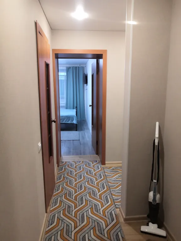 2-комнатная квартира с евроремонтом возле ГЛЦ Мраткино