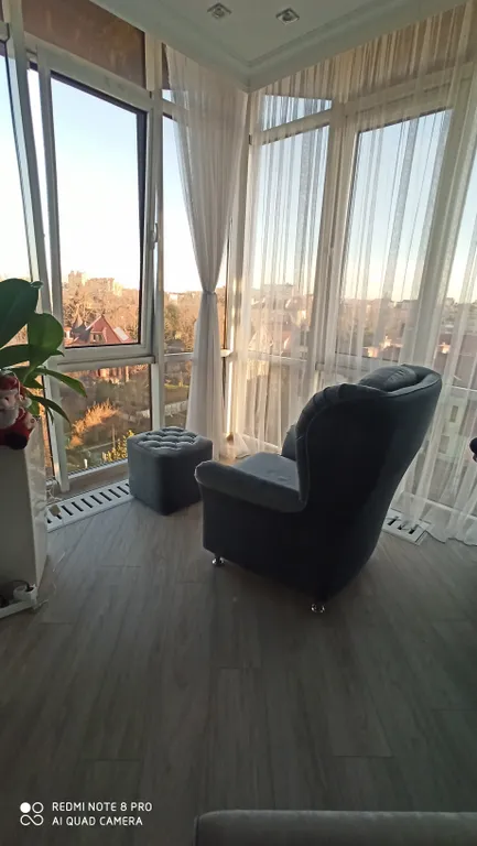 Квартира у озера