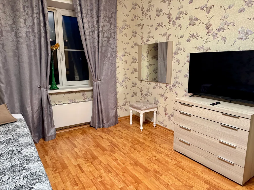 Квартира 2-комнатная Квартира — Колпино