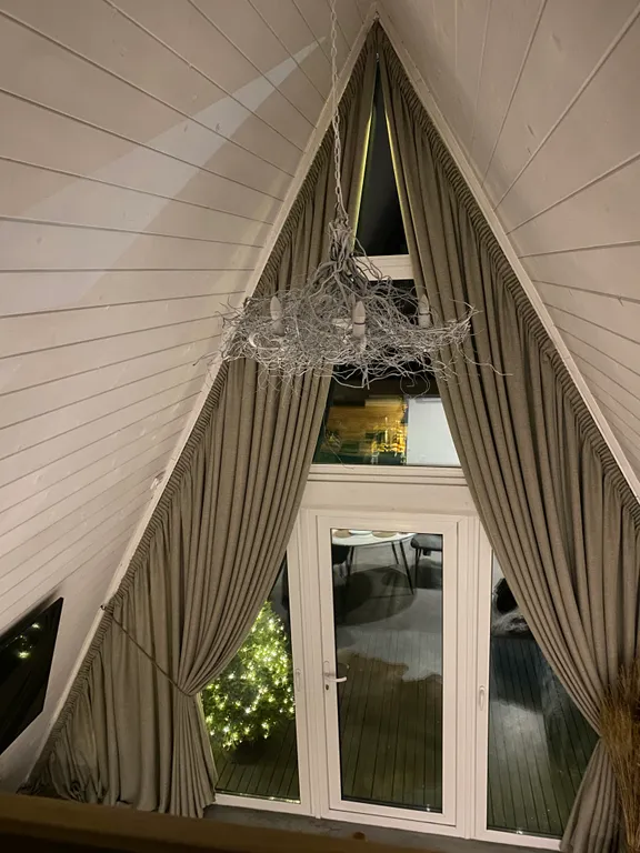 Треугольный дом в скандинавском стиле A-frame