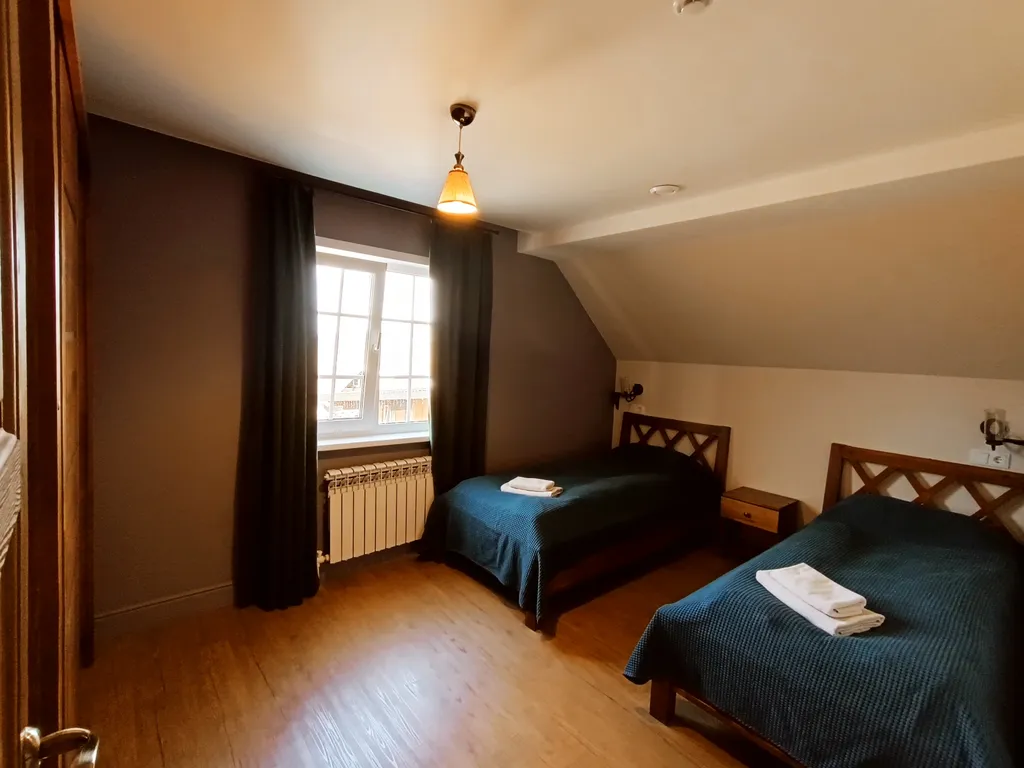 6-комнатный Дом