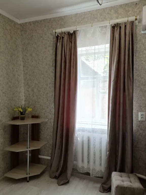 Частный дом с уютным двориком недалеко от центра