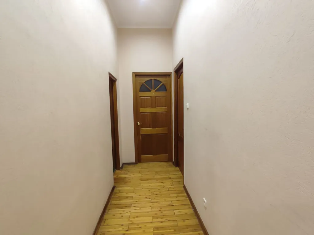 Квартира Шикарная меблированная комната в готическом замке в центре Москвы — Москва