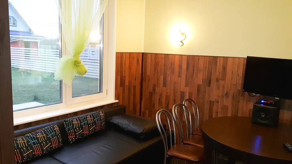 Коттедж 5-комнатный Дом — Луга