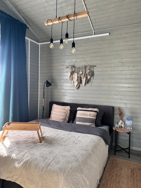 Уютный дом с сауной, в стиле барнхаус, недалеко от реки