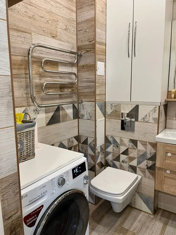 Шикарная квартира с современным ремонтом в цвете Тиффани