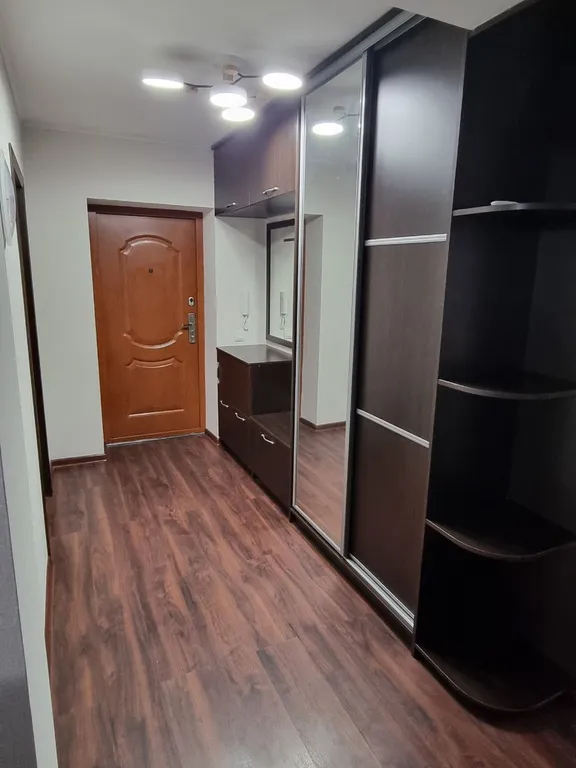 Просторная 2-комнатная квартира в тихом районе