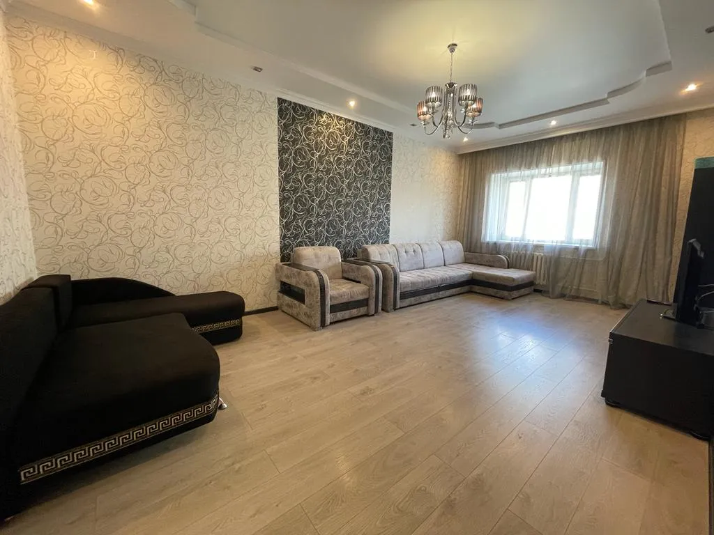 Квартира Двухкомнатная квартира в 5 минутах от Аквапарка Ривьера — Казань